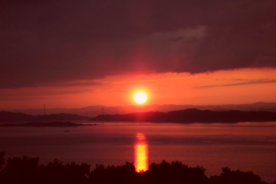 オリビアン小豆島　夕陽丘ホテル　夕陽フォト